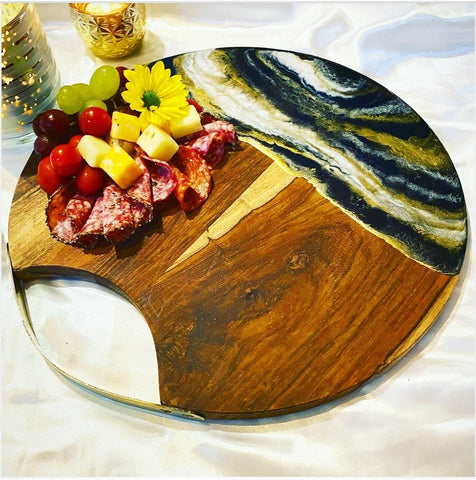 Resin Cutting Board Round Style 1